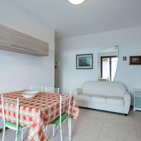 Apartment Flowered Balcony - 2 Bedrooms